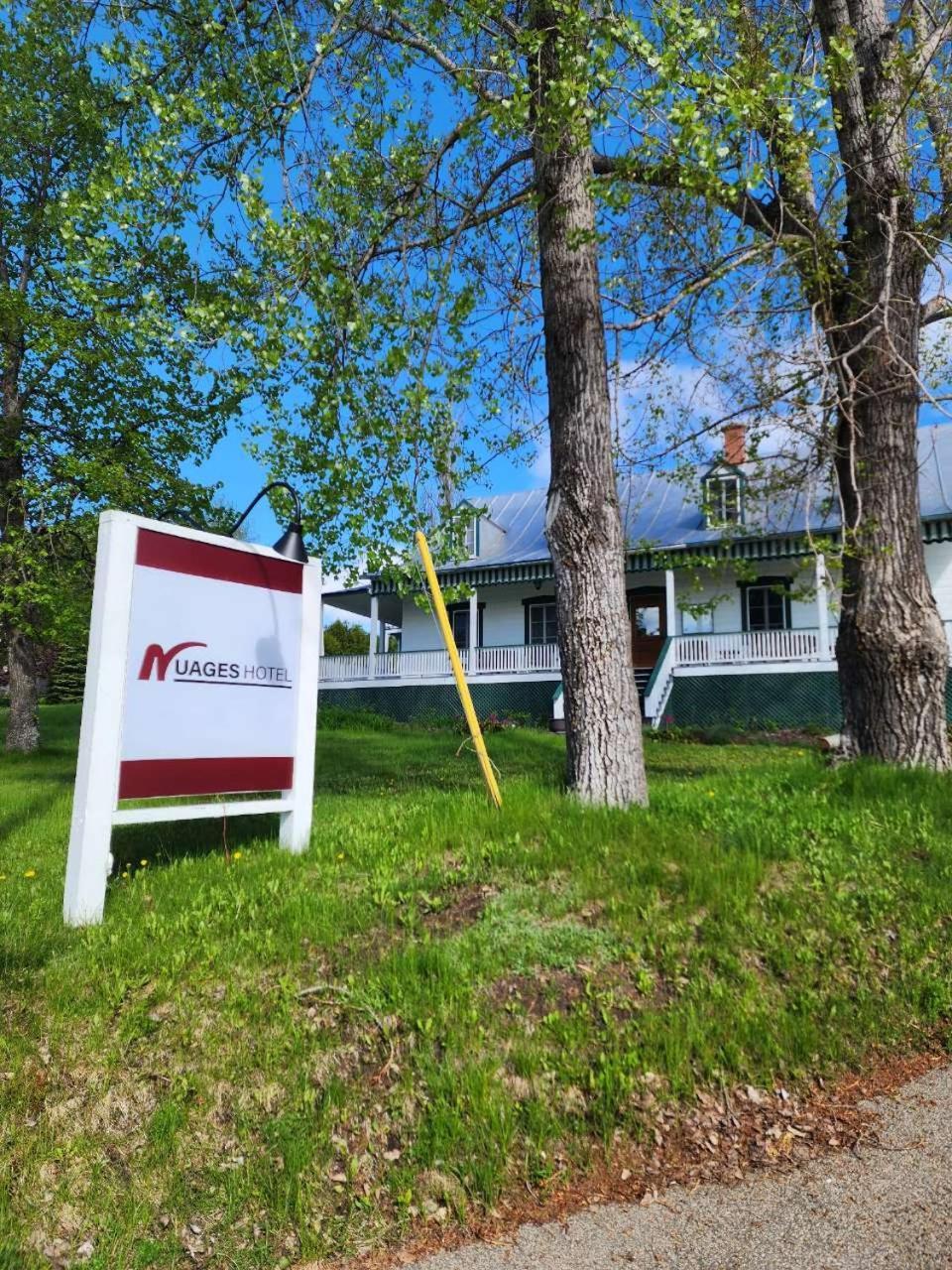 Auberge Des Nuages La Malbaie Exterior foto