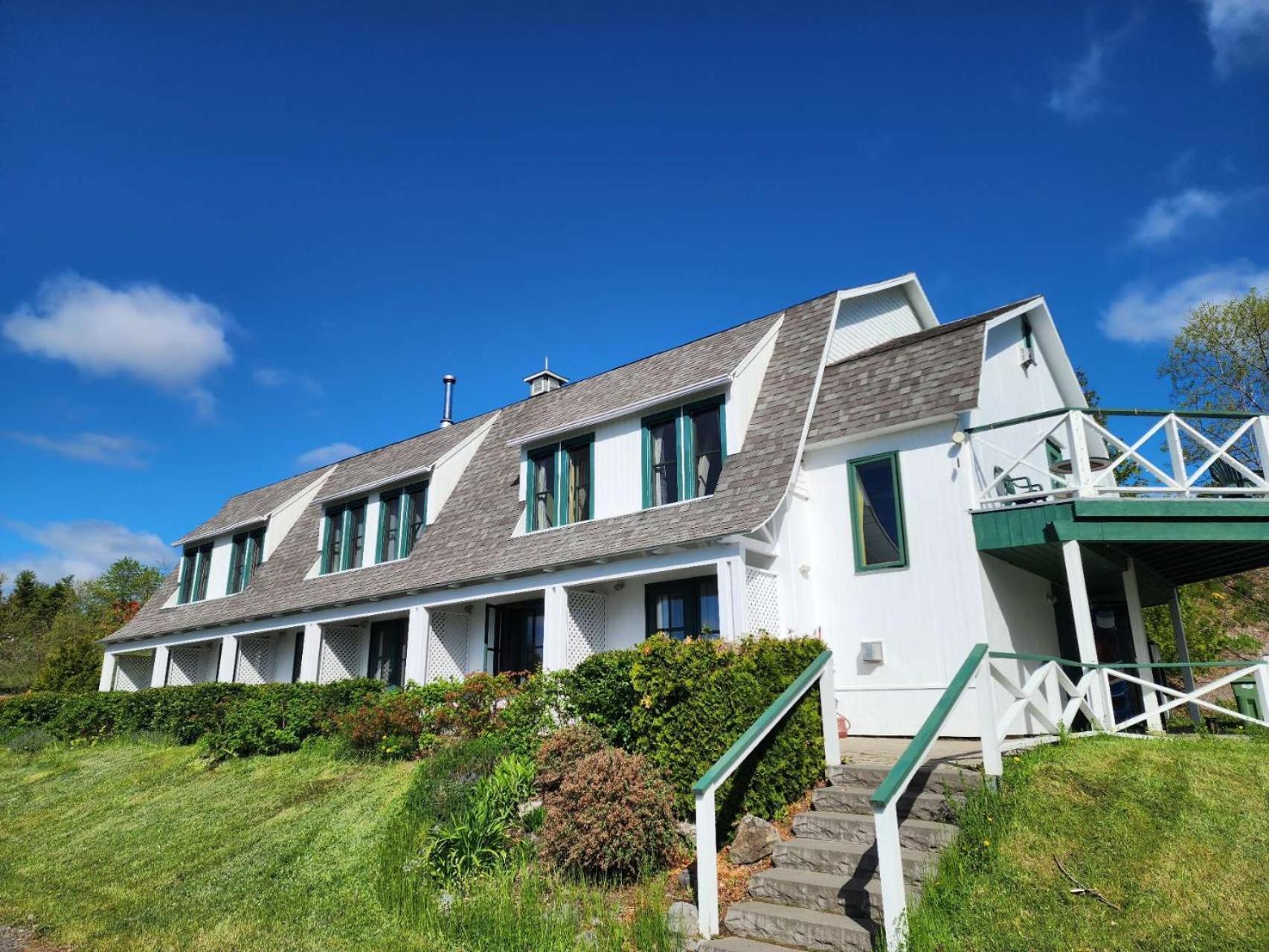 Auberge Des Nuages La Malbaie Exterior foto